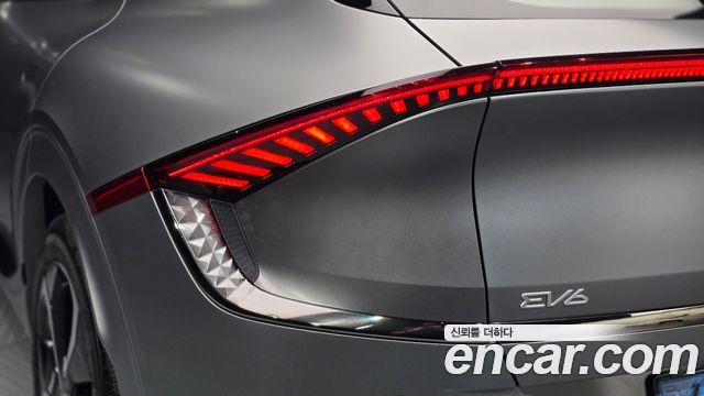 Kia EV6 2022 — photo 9