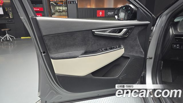 Kia EV6 2022 — photo 14