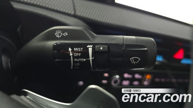 Kia EV6 2022 — photo 30