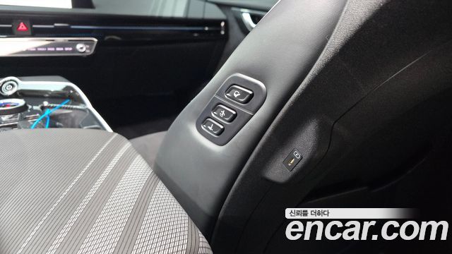 Kia EV6 2022 — photo 35