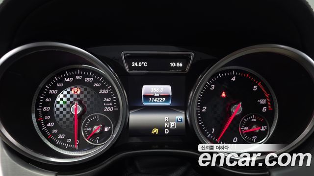 Mercedes-Benz GLE-Class 2017 — photo 11
