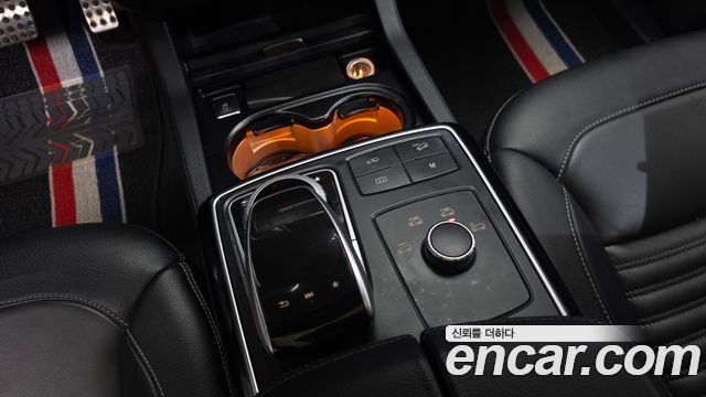 Mercedes-Benz GLE-Class 2017 — photo 33