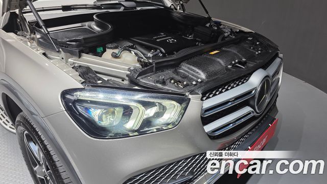 Mercedes-Benz GLE-Class 2021 — photo 6