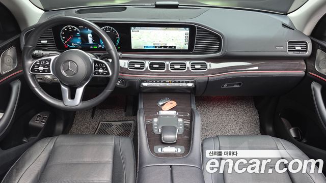 Mercedes-Benz GLE-Class 2021 — photo 10