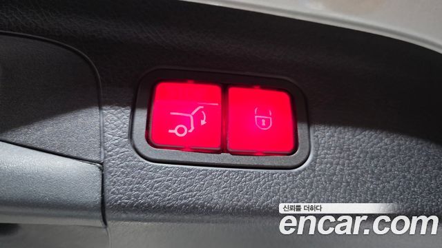 Mercedes-Benz GLE-Class 2021 — photo 23