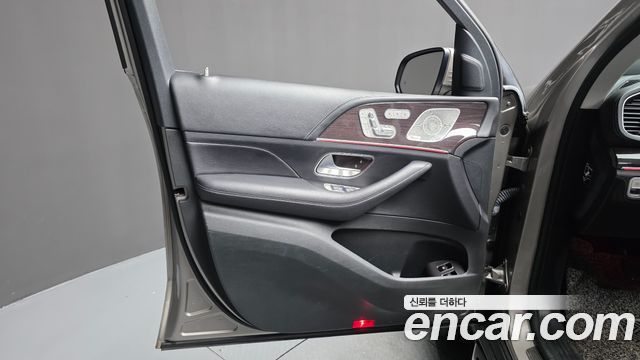 Mercedes-Benz GLE-Class 2021 — photo 14