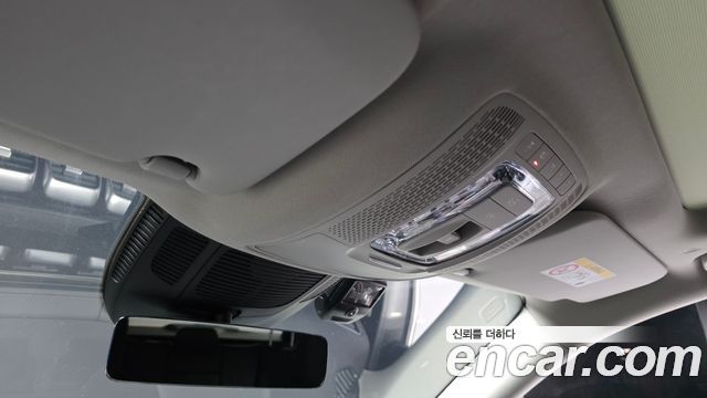 Mercedes-Benz GLE-Class 2021 — photo 28