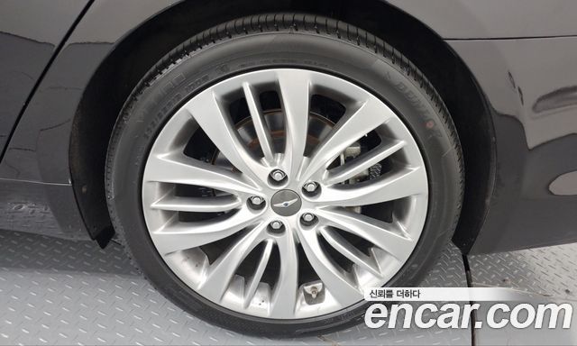 Genesis G80 2019 — photo 7