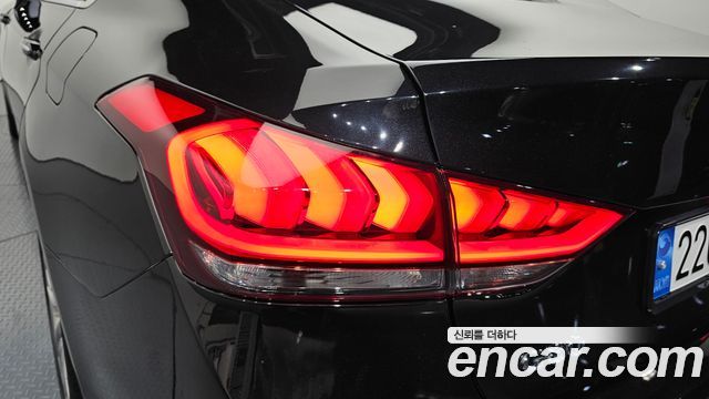 Genesis G80 2019 — photo 9