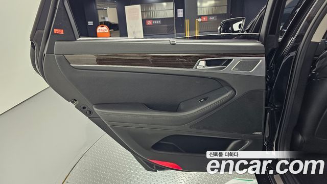 Genesis G80 2019 — photo 15