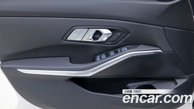 BMW 3-Series 2026 — photo 14