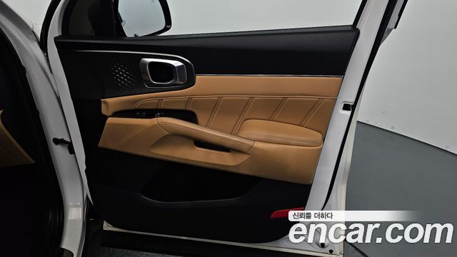 Kia Sorento 2023 — photo 31