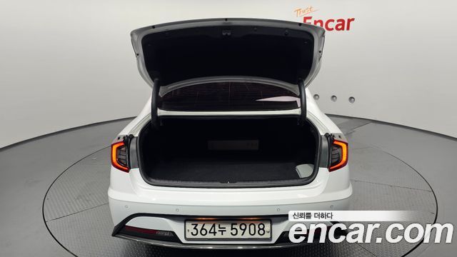 Hyundai Sonata 2023 — photo 26