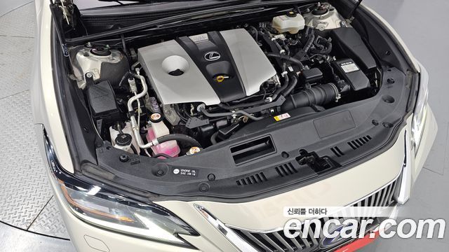 Lexus ES 2020 — photo 6