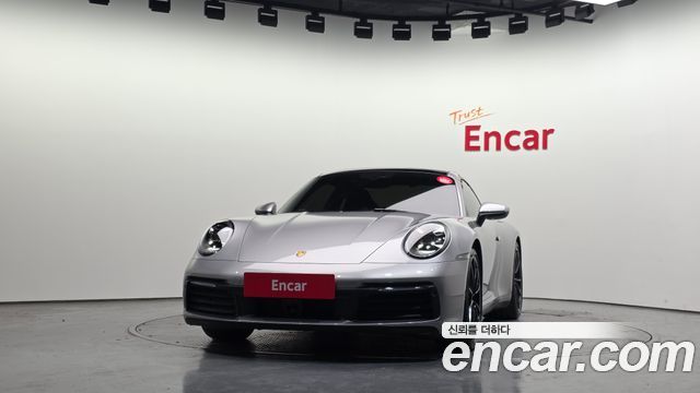 Porsche 911 2021 — photo 3