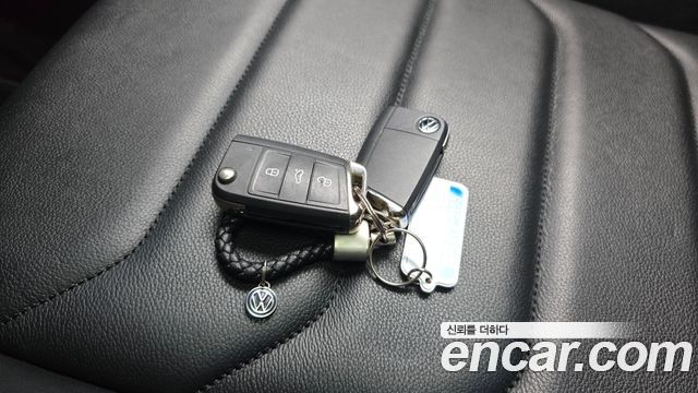 Volkswagen Tiguan 2022 — photo 21