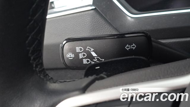 Volkswagen Tiguan 2022 — photo 28