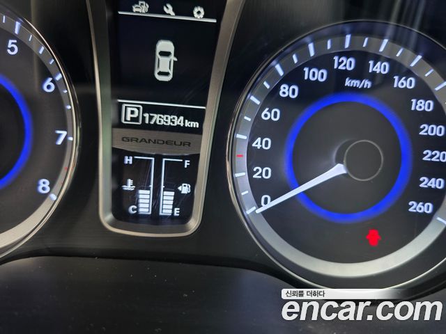 Hyundai Grandeur 2015 — photo 7