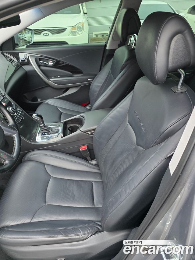 Hyundai Grandeur 2015 — photo 9