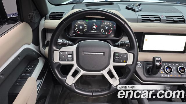Land Rover Defender 2022 — photo 21