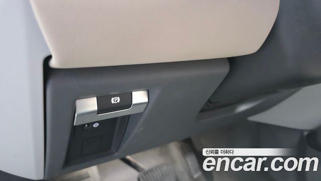 Land Rover Defender 2022 — photo 27