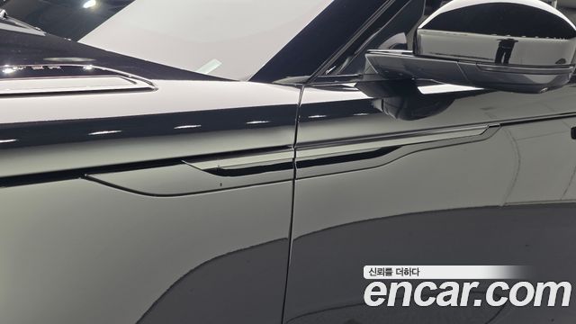 Land Rover Range Rover Velar 2026 — photo 20