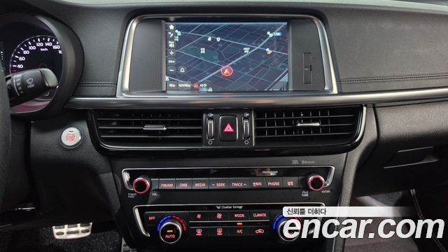 Kia K5 2016 — photo 18