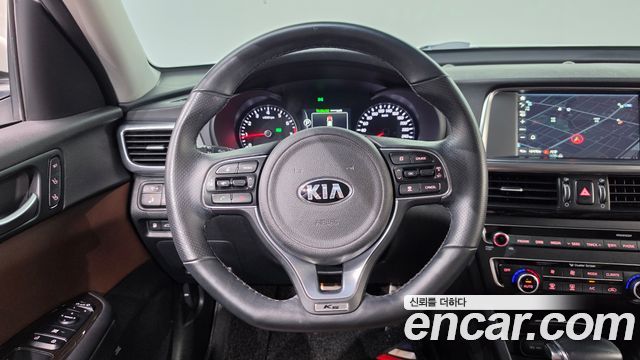 Kia K5 2016 — photo 19