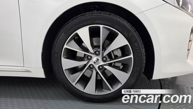 Kia K5 2016 — photo 7