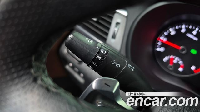 Kia K5 2016 — photo 27