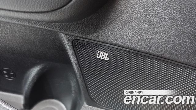 Kia K5 2016 — photo 29