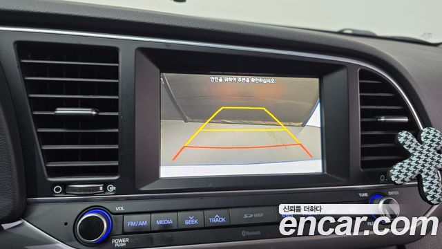 Hyundai AVANTE 2016 — photo 20