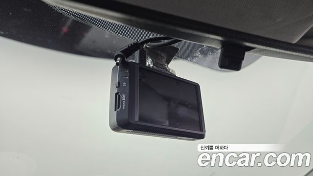 Hyundai AVANTE 2016 — photo 31