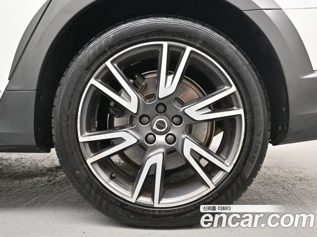 Volvo V90 2019 — photo 5
