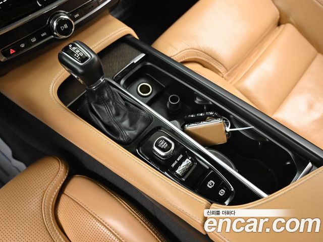 Volvo V90 2019 — photo 9