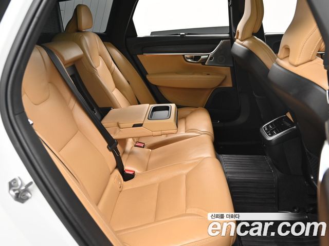 Volvo V90 2019 — photo 12