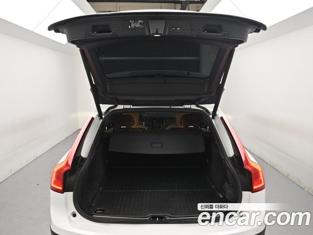 Volvo V90 2019 — photo 19