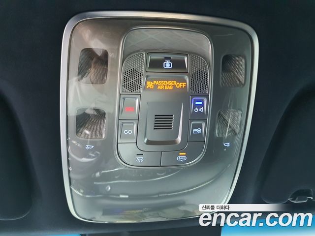 Genesis GV70 2021 — photo 11