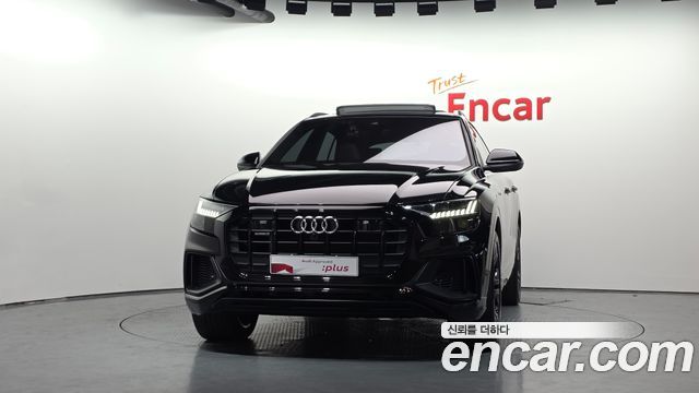 Audi Q8 2023 — photo 3