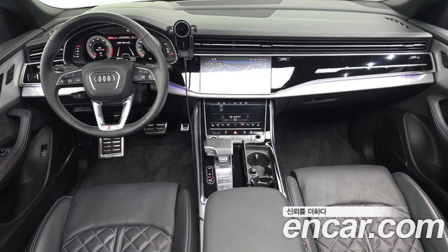 Audi Q8 2023 — photo 7