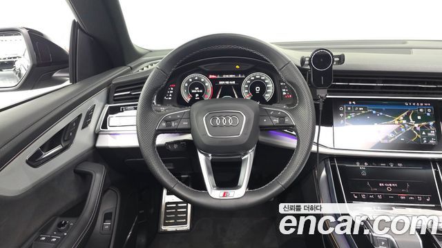 Audi Q8 2023 — photo 12