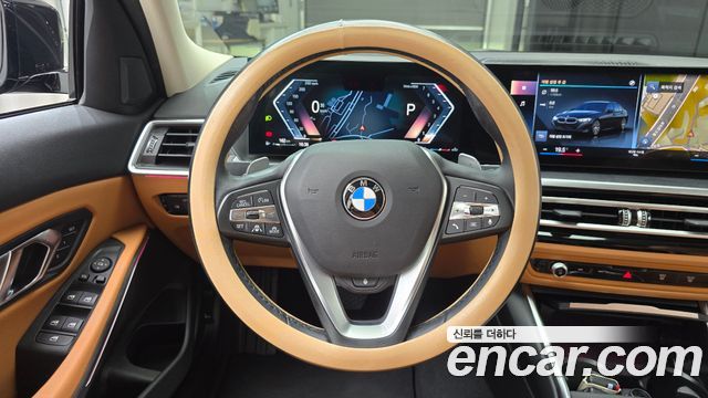 BMW 3-Series 2023 — photo 19