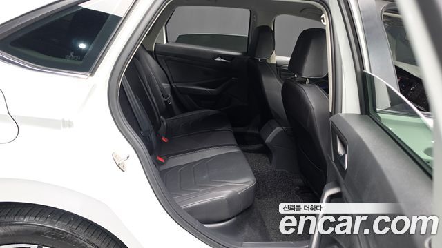 Volkswagen Jetta 2023 — photo 17