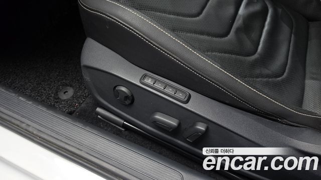 Volkswagen Jetta 2023 — photo 23