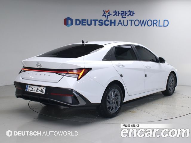 Hyundai AVANTE 2025 — photo 2