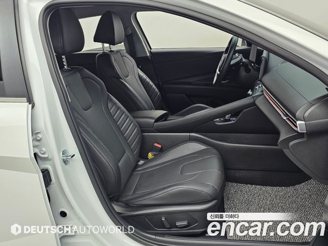 Hyundai AVANTE 2025 — photo 10