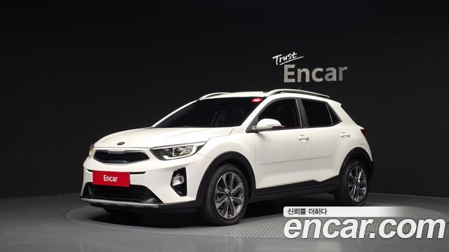 Kia Stonic 2018 — photo 1