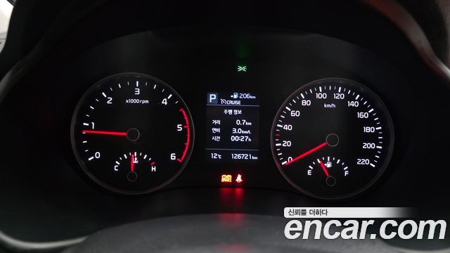 Kia Stonic 2018 — photo 8
