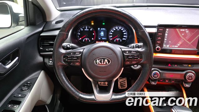 Kia Stonic 2018 — photo 13