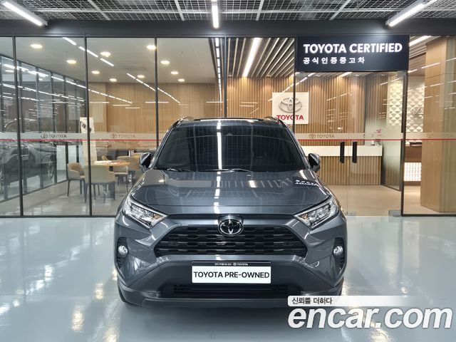 Toyota RAV4 2021 — photo 3